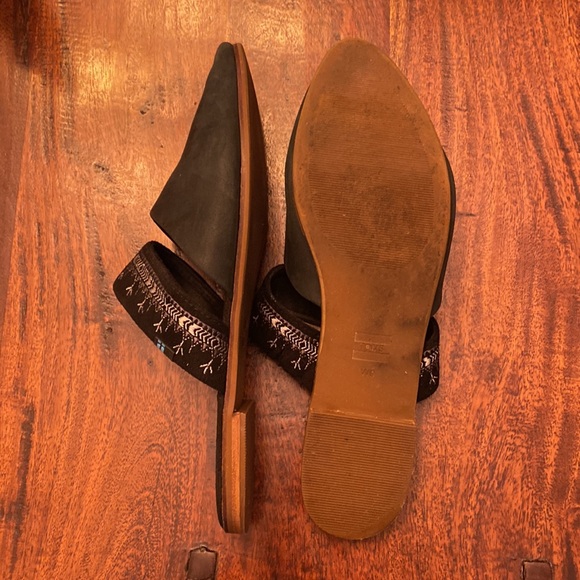 TOMS Jutti Embroidered Slip On Flats | Mules • Black • US 9 - Picture 4 of 7